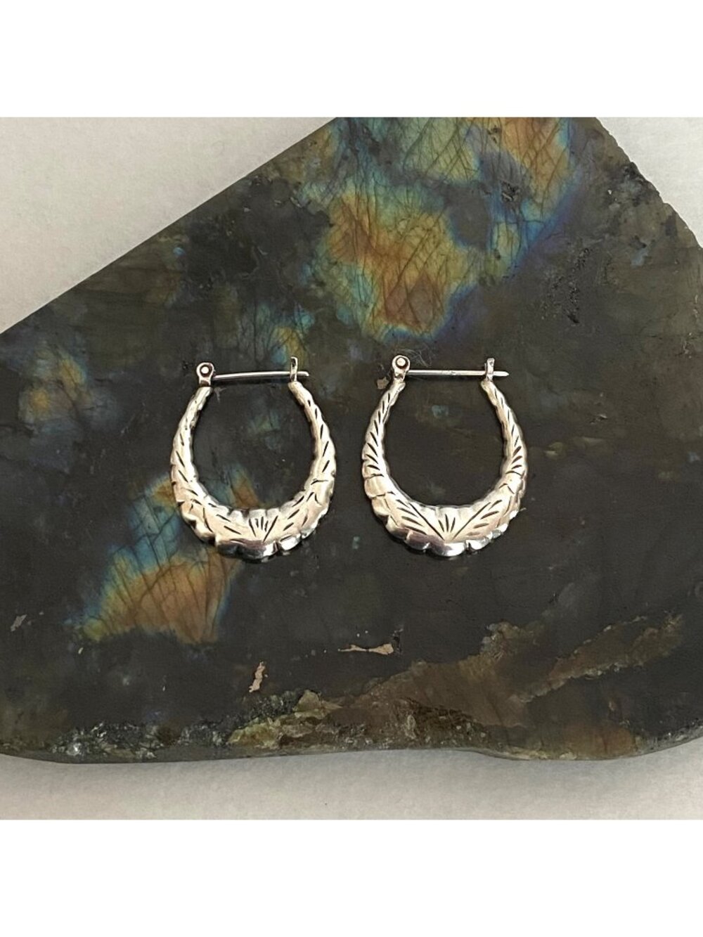 Sterling Silver 925 Scalloped Hollow Etched Hinged Hoop Earrings